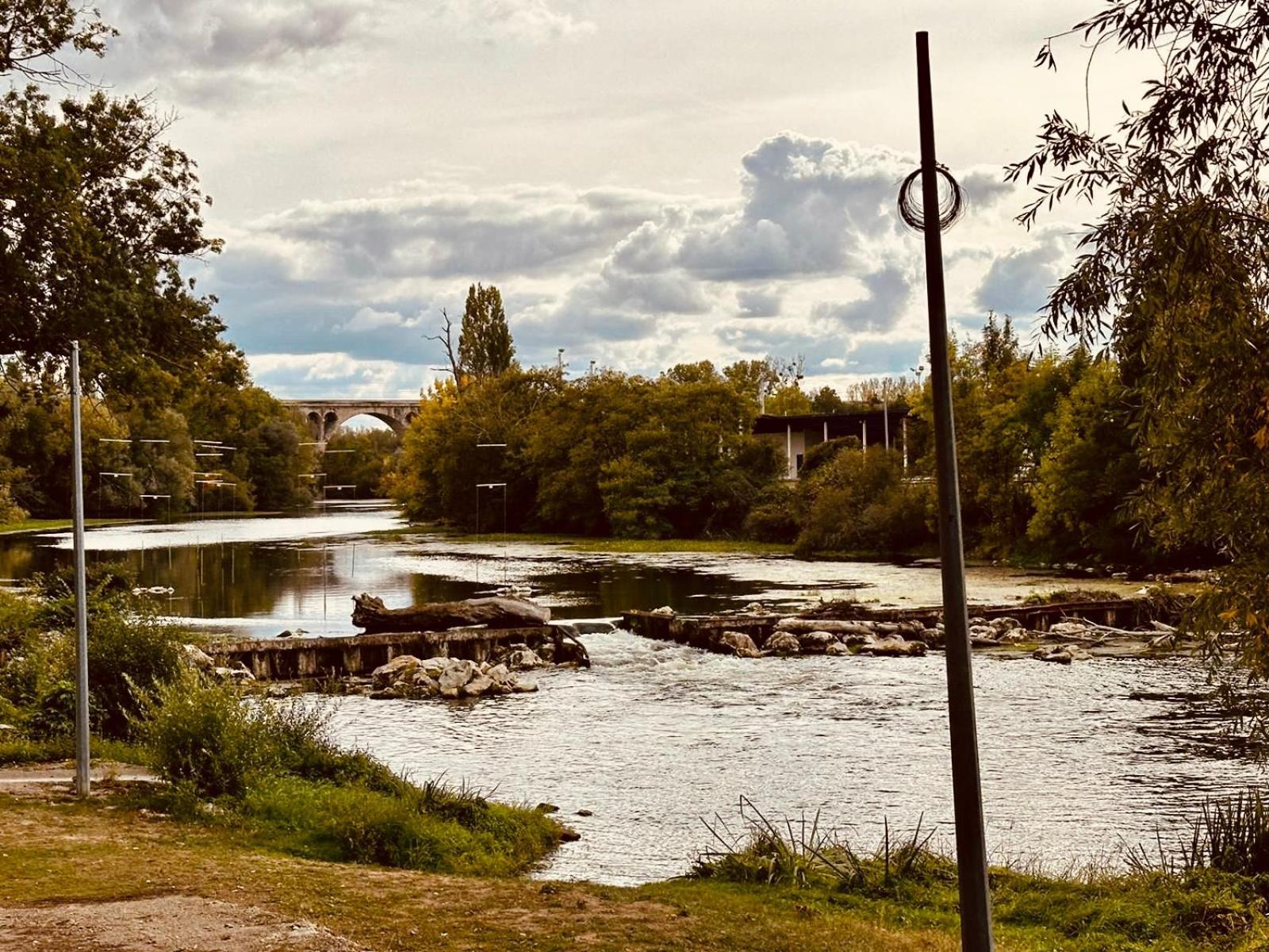 L'Escale En Amerique - Home Homy Saint-Florent-sur-Cher Eksteriør billede